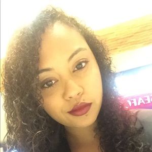 Meet your Posher, Marrissa